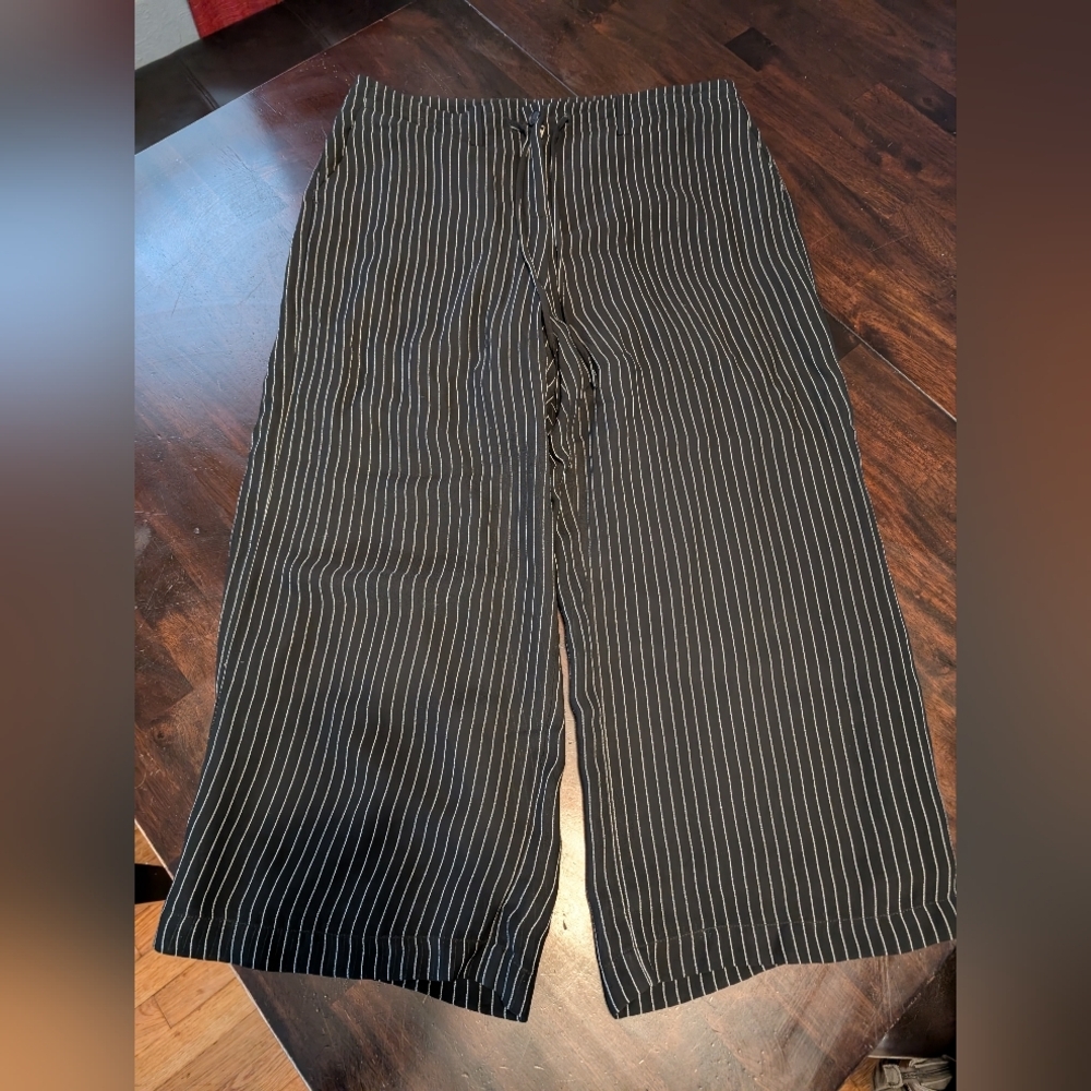 Theory Tennen Black And White Pinstriped Wide-Leg Cropped Pants, Women's 10